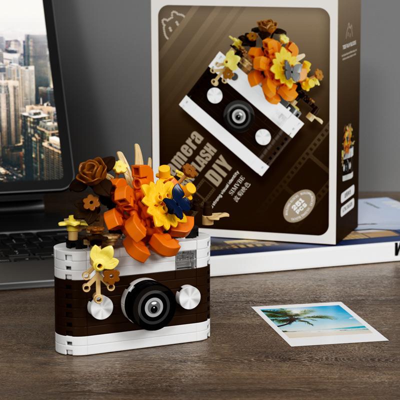 SLR Camera Mirror Flower Model Building Block Set - Creative Trendy Ornament Educational Toy for Children Gift