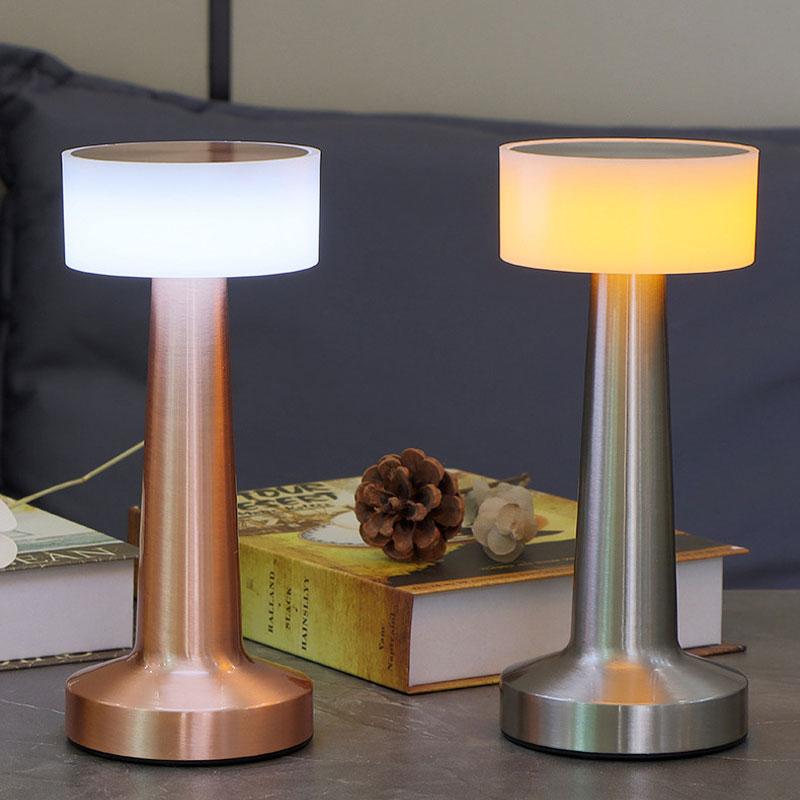 Lámpara de mesa retro de metal táctil, decoración para bar, mesa de café, restaurante, luz de escritorio, luces LED de noche recargables para dormitorio.