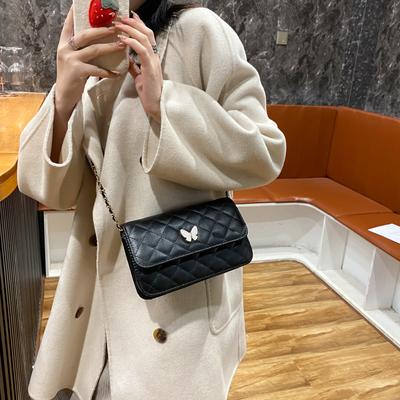 Prosta torebka crossbody dla pań z łańcuszkiem z motylków, pikowana, na ramię, mała kwadratowa torebka, poliester