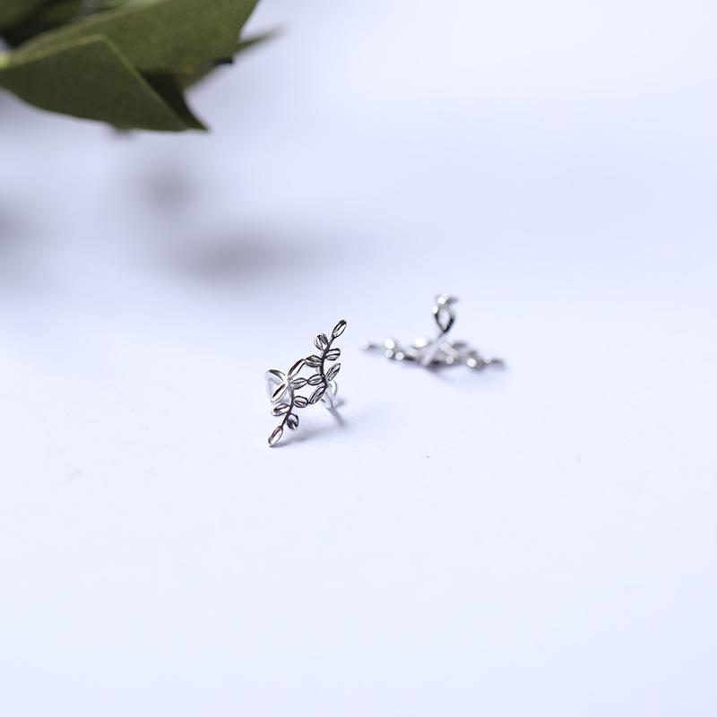 Korean Retro Forest Leaf Ear Clip for Non-Pierced Ears
