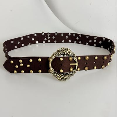 This Retro, Irregular Hand-rivet Belt Features A Super-fine Body That Is Both Wear-resistant and Soft