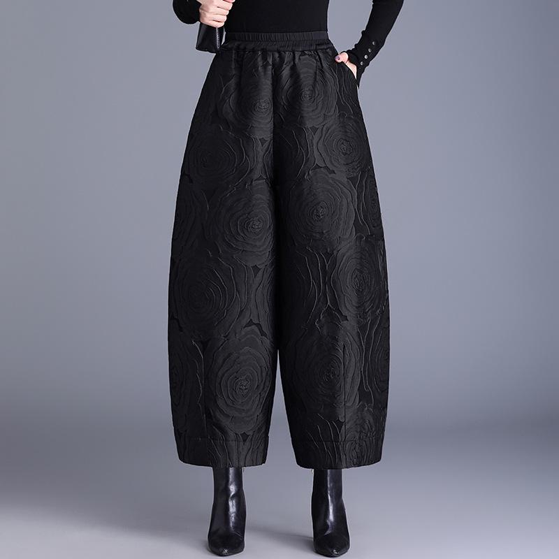 

Женские осенне-зимние брюки-клеш с жаккардовым тиснением L