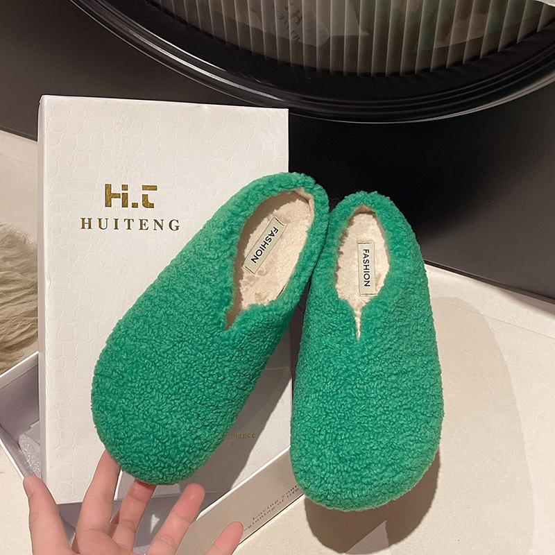 Korejská verze ležérních nadýchaných pantoflí dámské 2025 nové zimní nošení s plochou podrážkou líné Muller boty s fleecovou hlavou a poloviční nazouvací