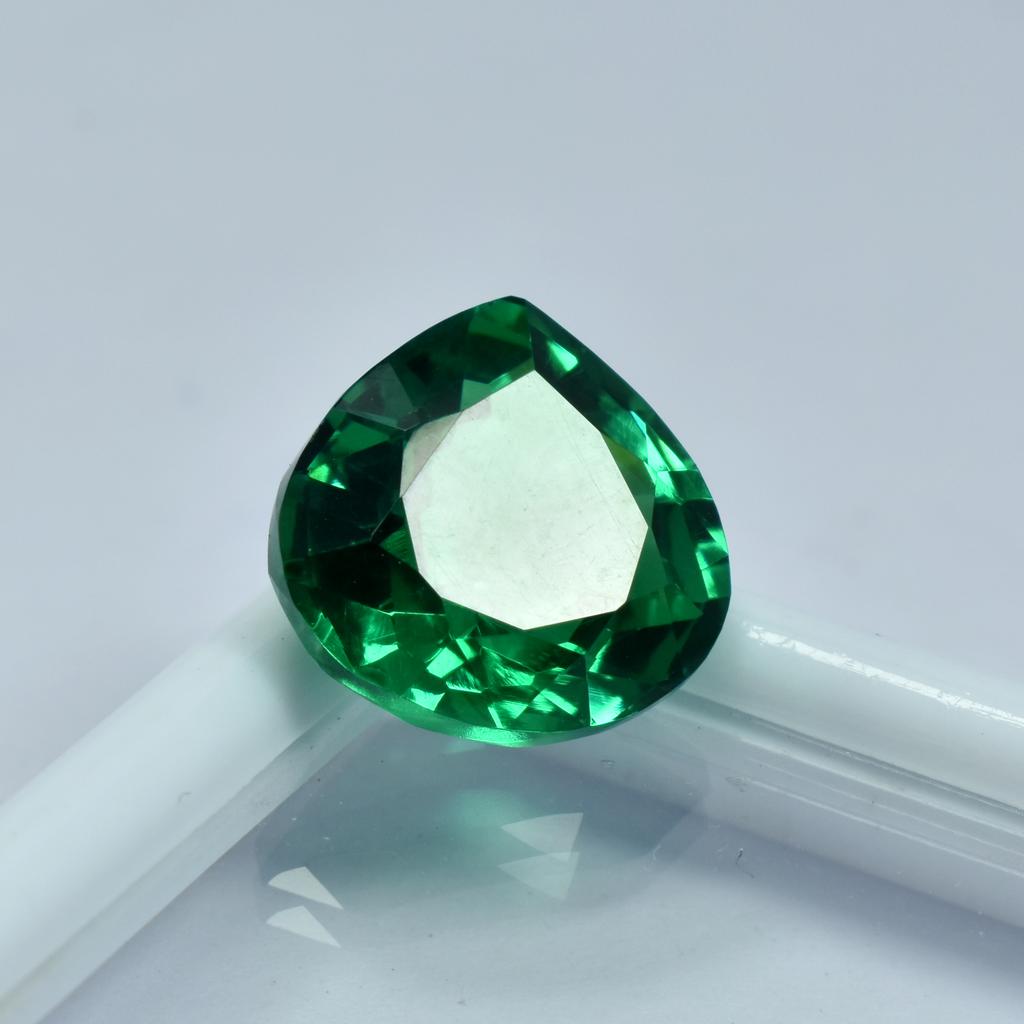 Natural Beautiful Pear Shape Green Garnet Loose Gemstone 10.25 Carat .