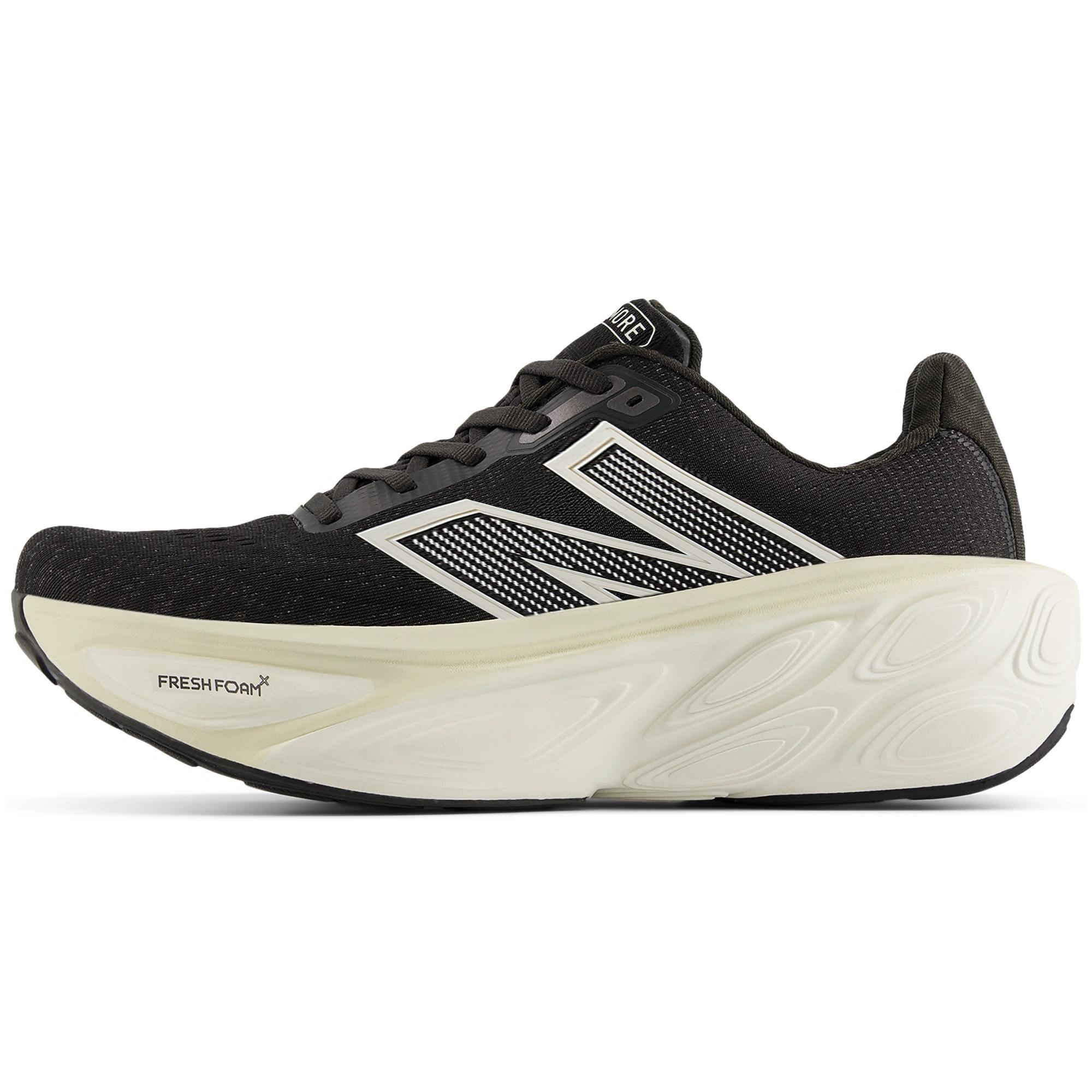 

New Balance Fresh Foam X More v5 Унісекс Чорний Цемент MMORCD5 EU 40.5