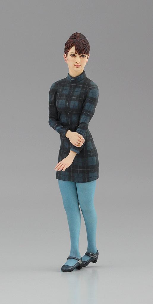 Hasegawa Mazda Cosmo Sports L10B Figure Plastic Model SP368 1/24 w/Girls