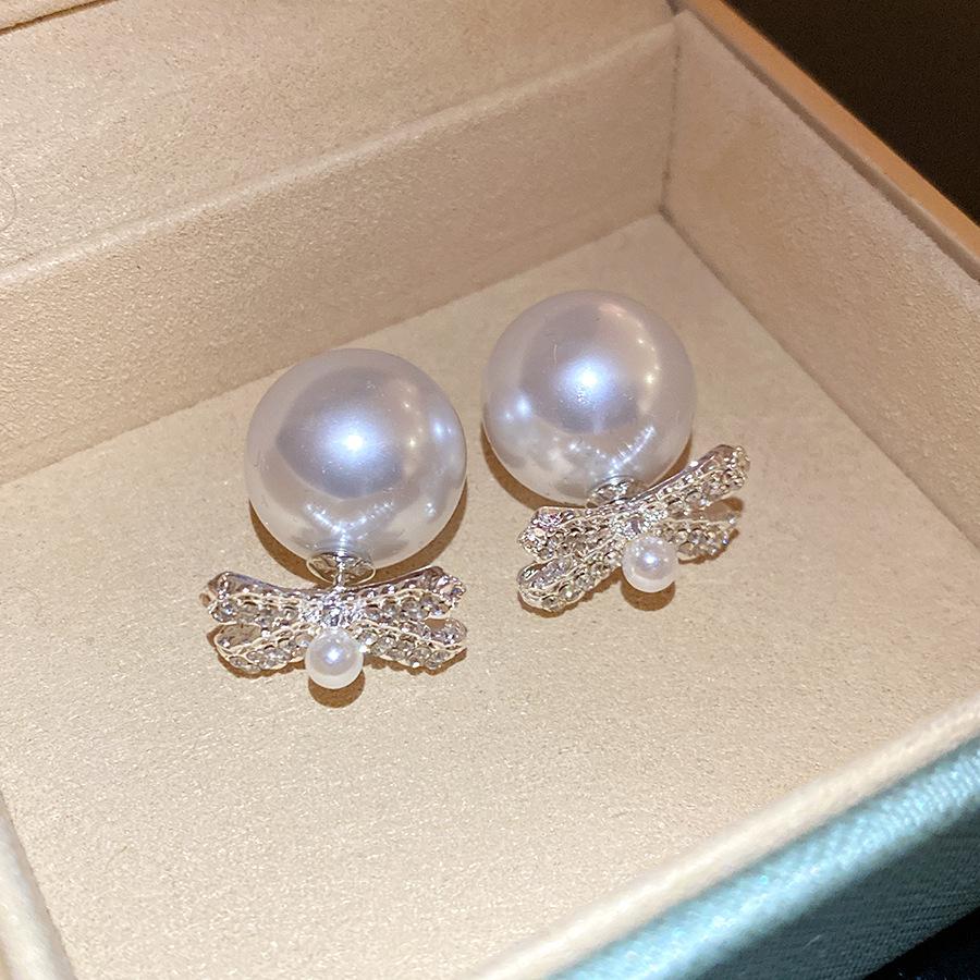 Silver Needle Diamond Bow Pearl Earrings French Retro Simple Fashion Stud Earrings Light Luxury Premium Earrings