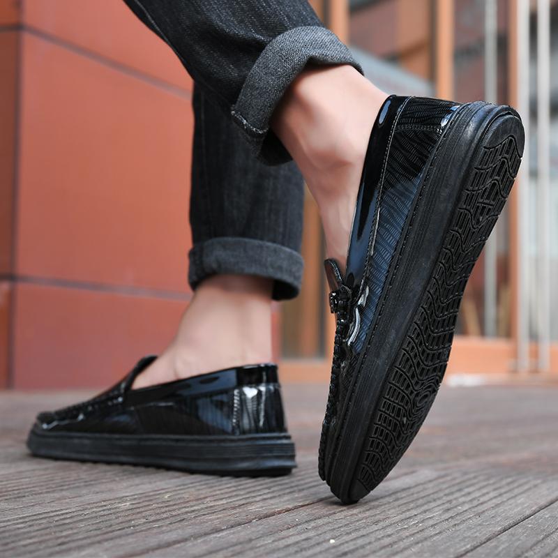 Новое поступление Лодочные туфли мужские слипоны черные из лакированной искусственной — фото 4