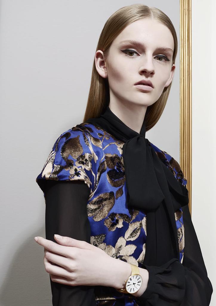 ARNE JACOBSEN ROMAN 53308-2009, 40mm, Nordic Design, Water Resistant (Quiet Design with No Second Hand), White Gold, Mesh Strap