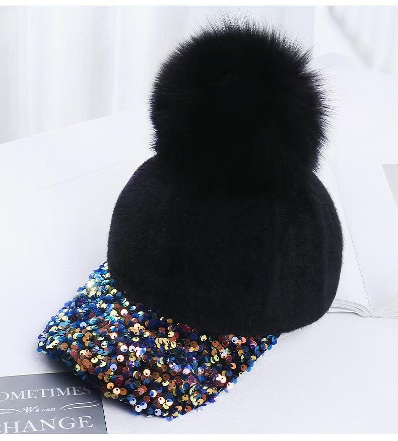 Autumn And Winter Warm Sequins Fashionable, Atmospheric And Beautiful Korean Version Women'S Colorful Baseball Cap Duckbill Cap