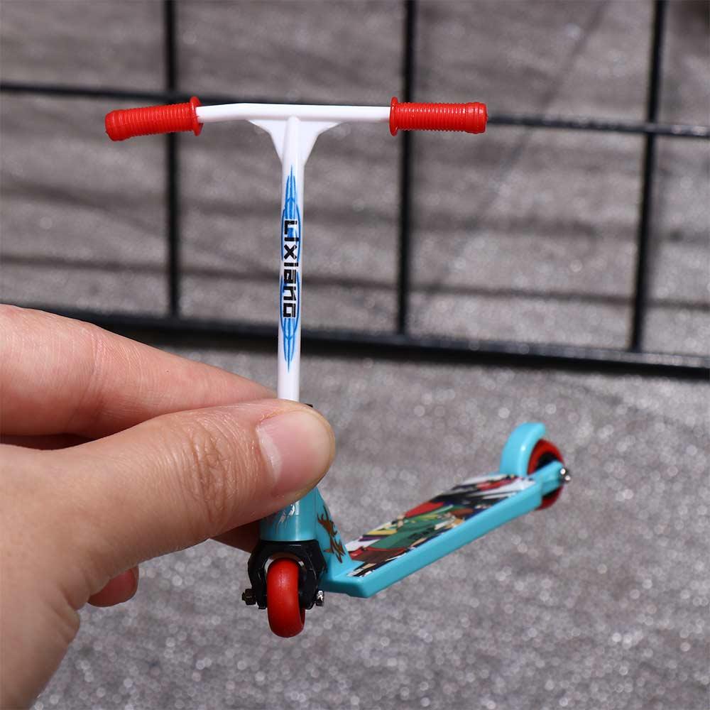 Removable Educational Two Wheel Mini Scooter Finger Skateboards Mini Finger Scooter Finger Scooter