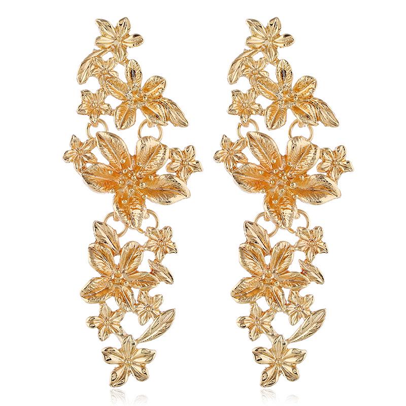Trendy European & American Floral Alloy Stud Earrings for Women