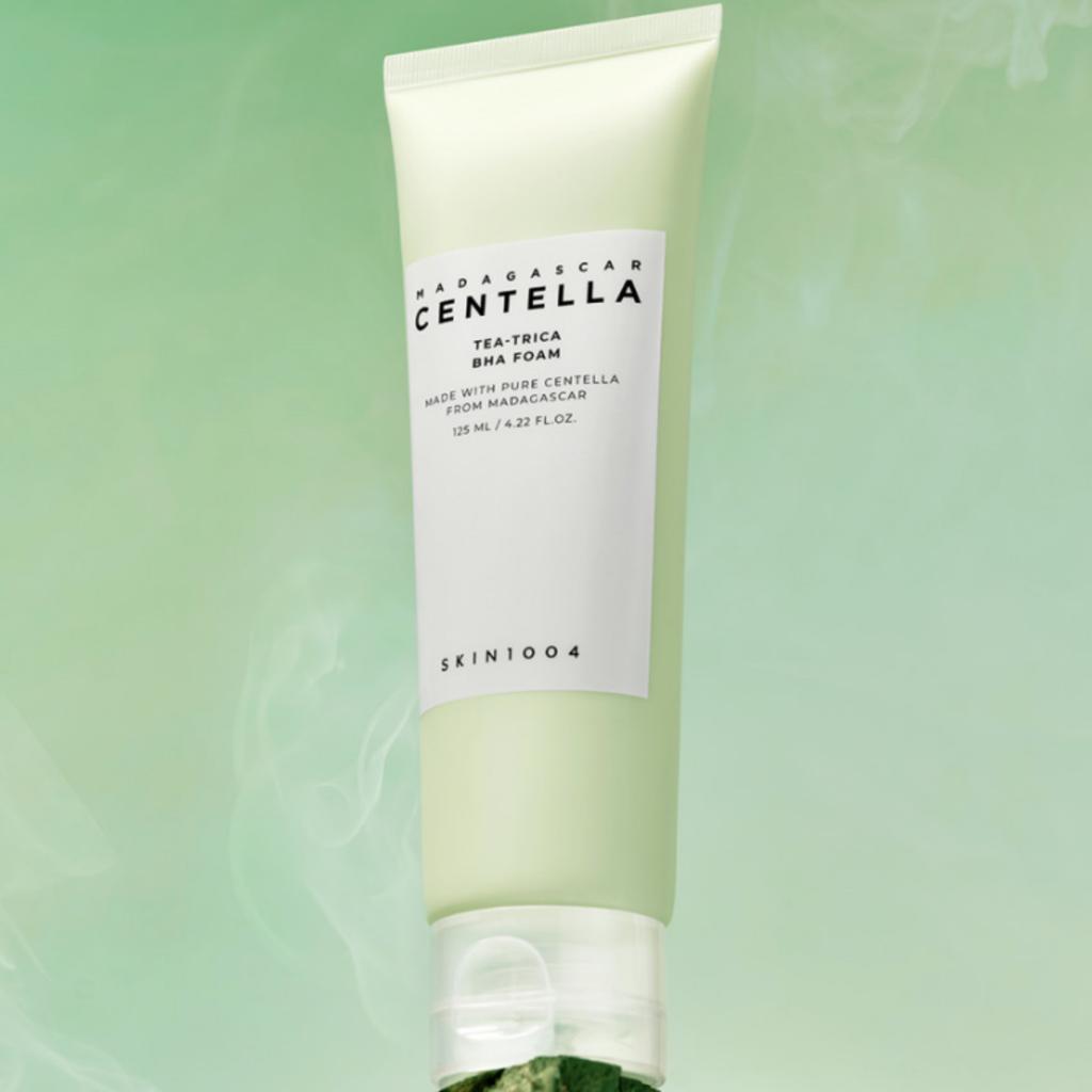 Skin1004 Madagascar Centella Tea-Trica BHA Foam Deep Cleansing Facial Cleanser 125ml