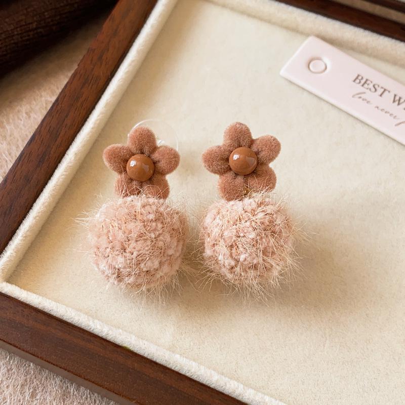 Silver Needle Flocked Round Square Stud Earrings: Elegant and Versatile High-End Jewelry