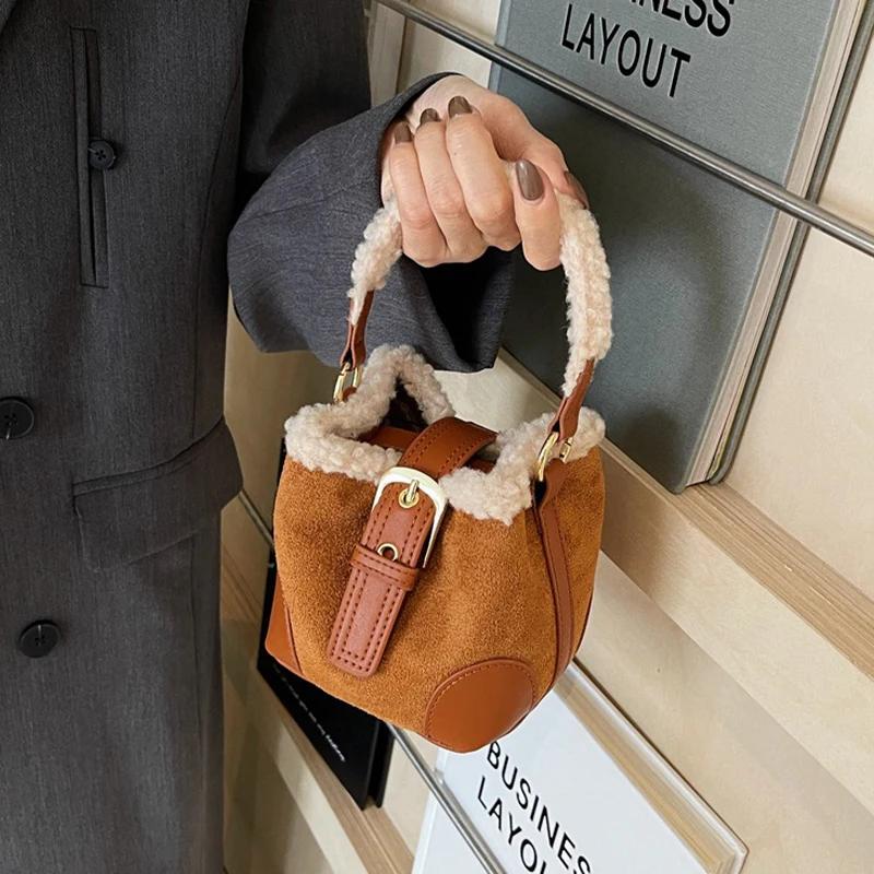 Autumn Winter Lamb Wool Bucket Bag Vintage Plush Mini Crossbody Shoulder Bag for Women Elegant Versatile Fashion Purse