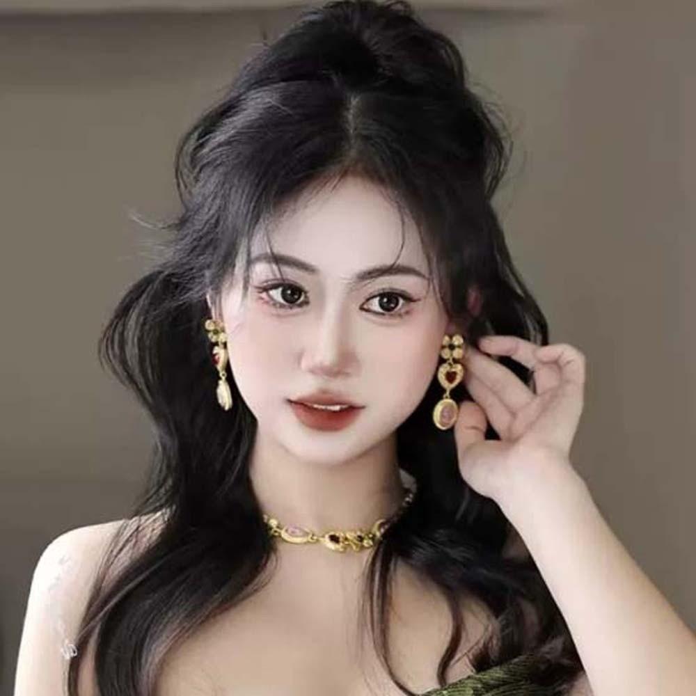 Zinc Zinc Alloy Heart Cameo Bracelet Court Style Retro Emboss Earrings Vintage Necklace  Wedding