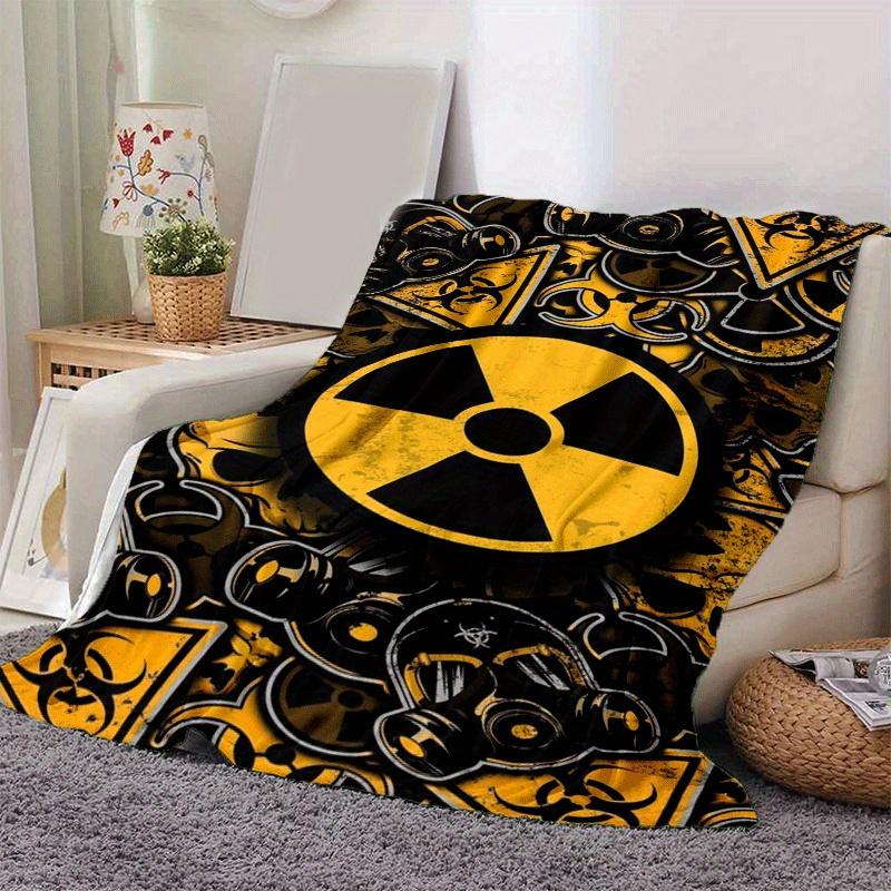 1pc Radiation Symbol Printing Lightweight Flannel Blanket, Comfortable and Warm Blanket, for Camping Sofa Bed and Couch Office, Gift
