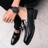 Modedesigner Marke Schlichte Herren Leder Freizeitschuhe Weiche Sohlen Bequeme Slipper Leichte Herren Flache Arbeitsschuhe Rutschfest