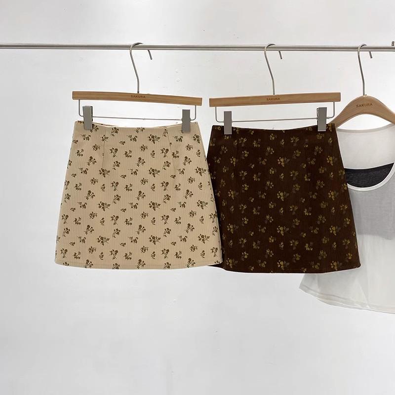 

2024 Autumn/Winter Korean Corduroy High-Waist Floral A-Line Bodycon Mini Skirt XS (for 70-80 lbs)