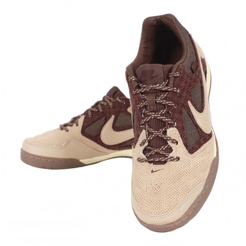 Nike Cat Sneakers