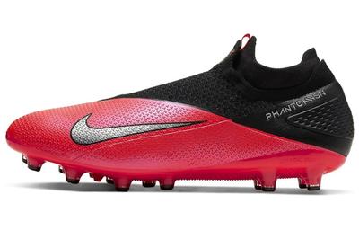 Scarpe speciali per sport – Scarpe da calcio