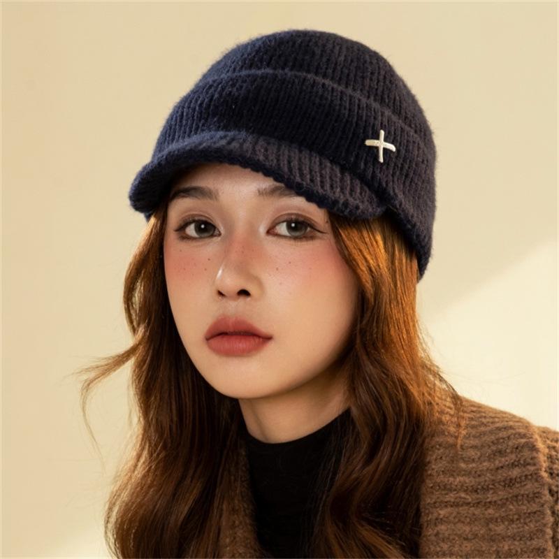Vinter ulllue Fasjonabel allsidig med fløyelsstrikket baseballhette Small Face Varm andebbhette for kvinner