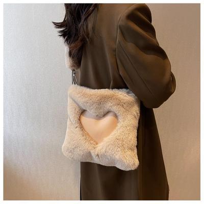 Fashion Love Heart Clutch Bag Versatile Women's 2023 New Fall Winter Large Capacity Shoulder Crossbody Bag Soft Plush Tote Bag