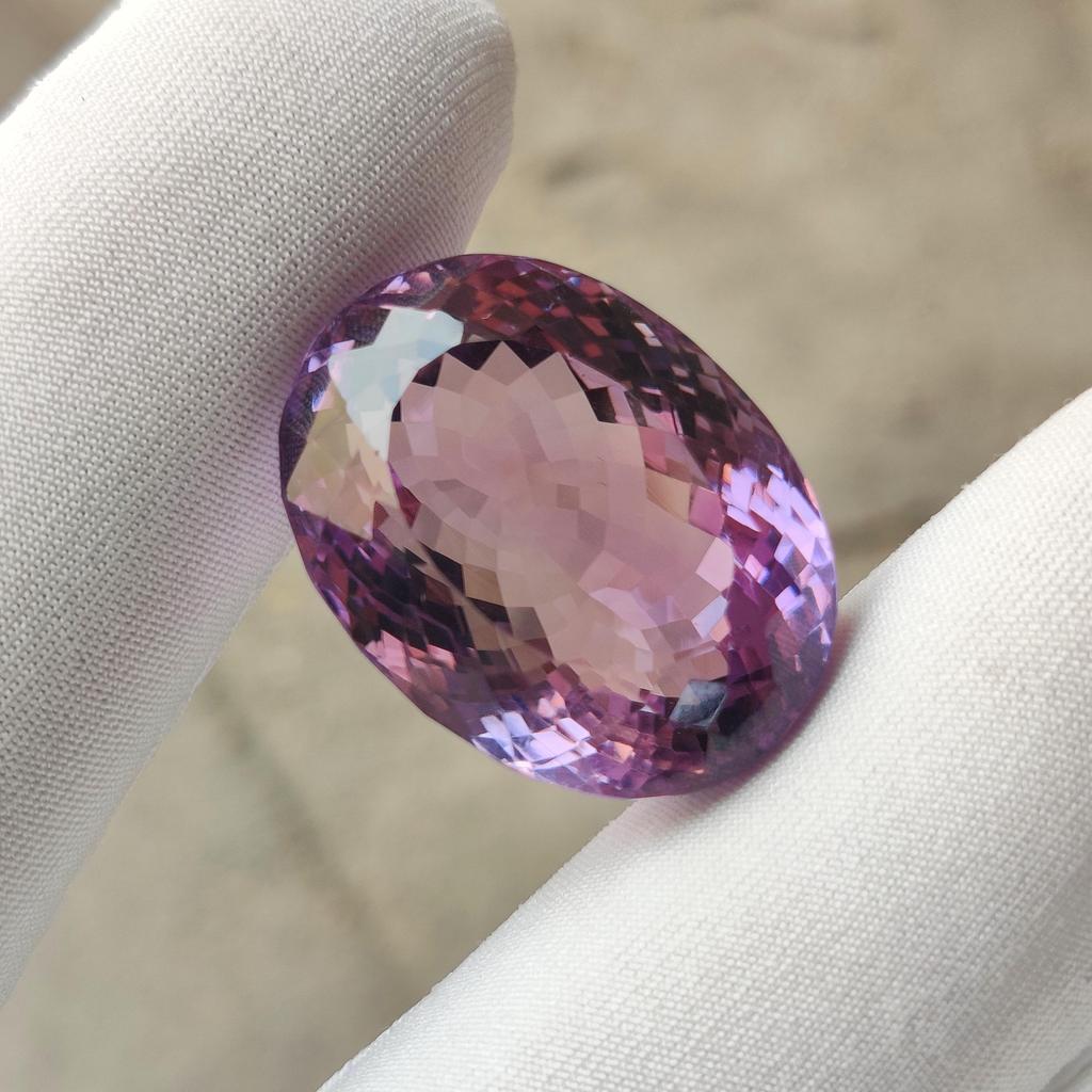 Natural Loose Amethyst Cut Stone Lot, Amethyst Faceted Gemstone Lot, 10 To 20 Carat Average Size Amethyst Mix Shape Lot.