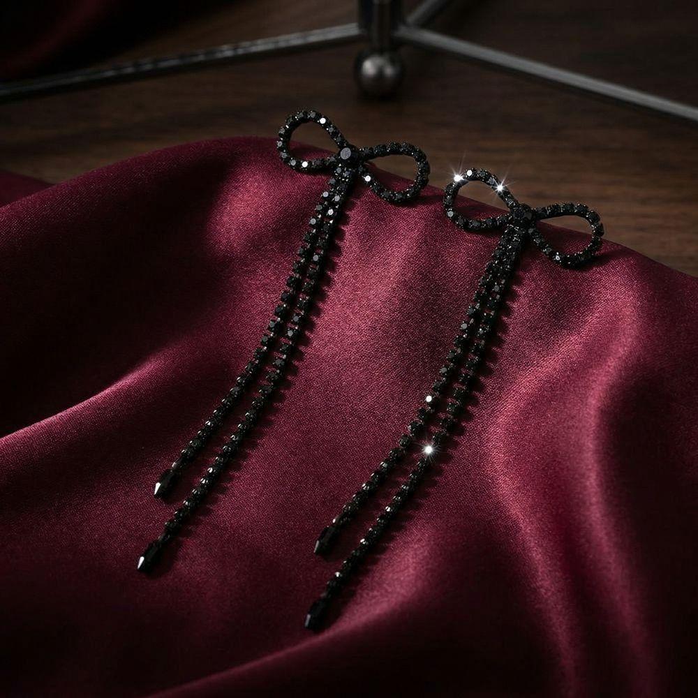 Trendy Rhinestone Long Tassel Earrings Black Alloy Bowknot Pendant Earrings Exaggerated Dangle Statement Drop Earrings Bridal