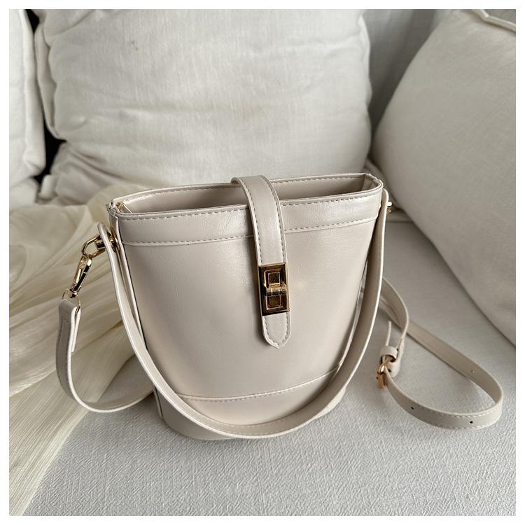 Korean temperament niche handbag 2025 spring retro simple bucket bag high-end shoulder bag messenger bag bag