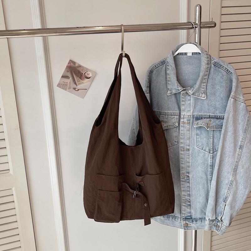 Tote Bag - Stylish and Versatile Single Shoulder Bag for Daily Commuting and Cross-body Carrying.