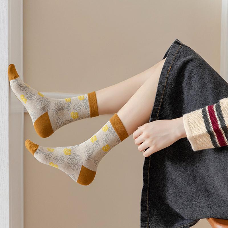 Vintage Floral Print Middle Tube Socks For Women Soft Cotton Autumn Spring Harajuku Japanese Socks Female Girl Casual Long Sock