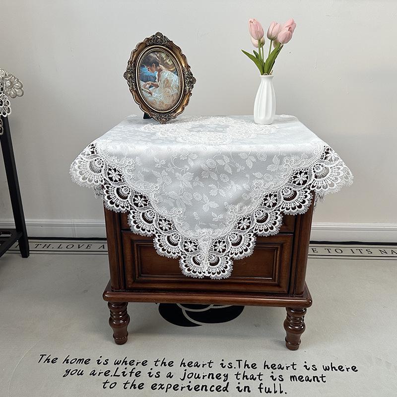 

Чехол для прикроватной тумбочки, телевизора или бытовой техники в европейском стиле с кружевной полостью 57*57cm square