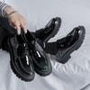 Pantofi din piele lucioasă personalizați de primăvară Brioșă pentru bărbați în stil Hong Kong Pantofi din piele lăcuită pentru tineret britanic de înălțire neagră 3368-R