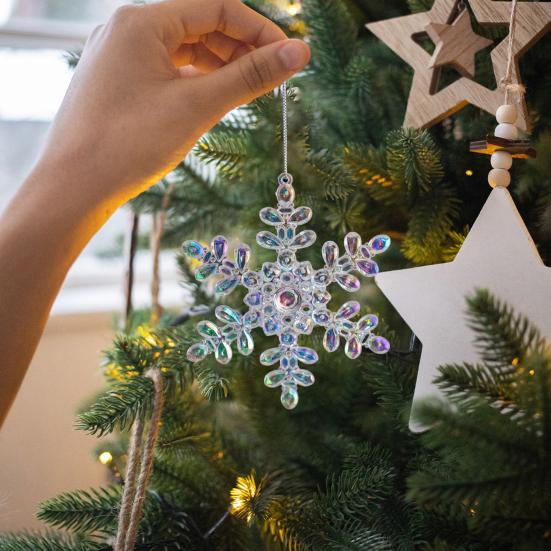 Christmas Tree Ornament Snowflake Deer Bird Icicle Design Sparkling Hanging Decoration Festive Holiday Season Home Decor