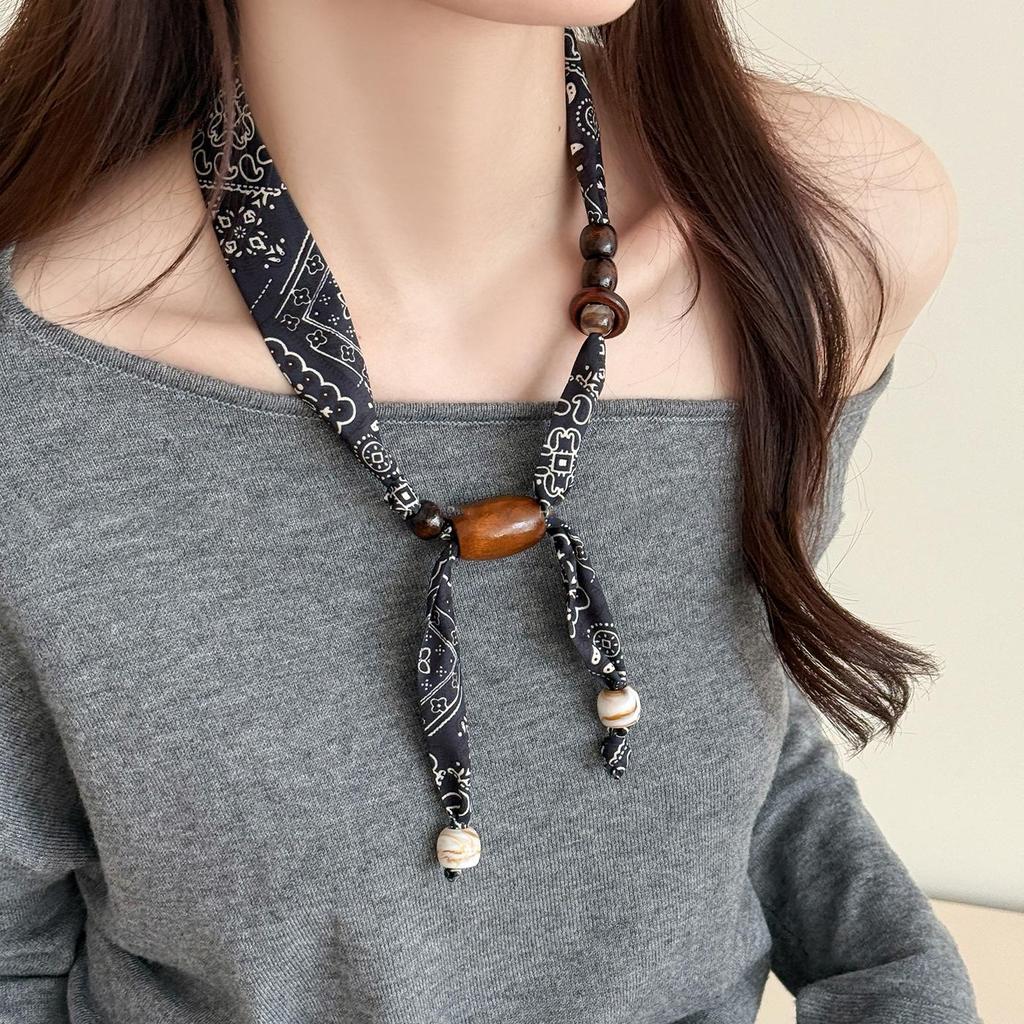 Leopard Print Beaded Silk Scarf Necklace with Cashew Flower and Wood Beads, Retro Style, Long Pull-Out Sweater Chain.