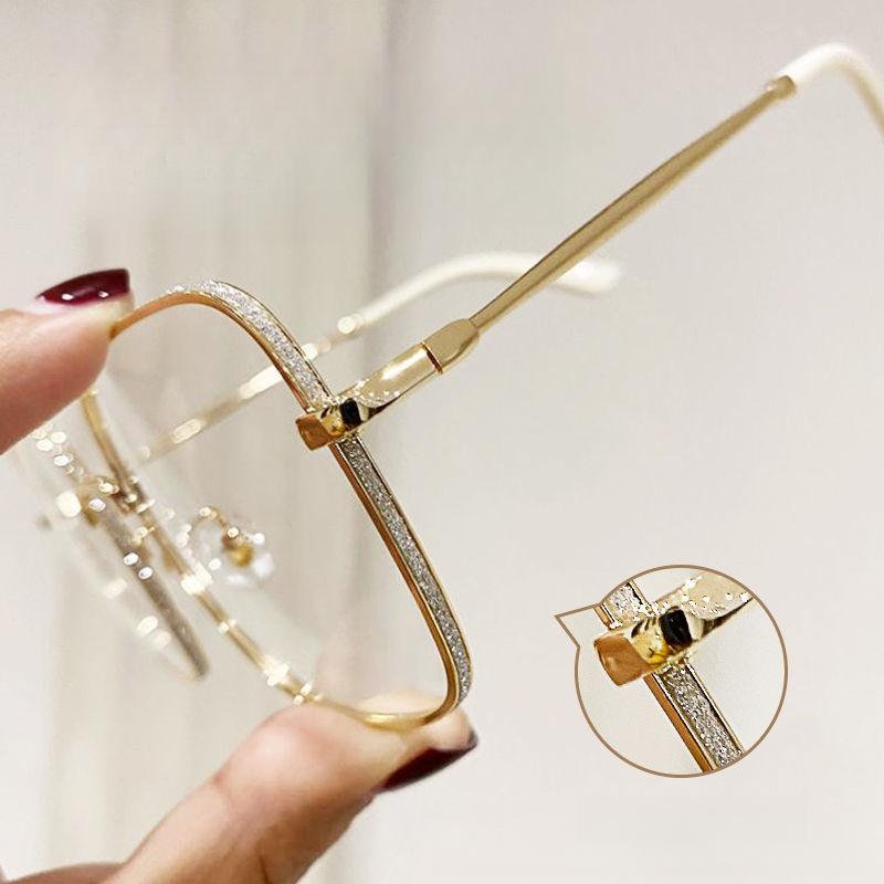 New Anti Blue Light Gold Large Frame Myopia Glasses Bare Skin Thin Net Red Eye Frame Metal Flat Mirror