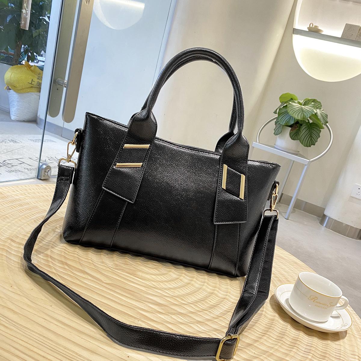 

Модная и универсальная сумка через плечо с рисунком личи, большой вместимости, повседневная и универсальная, портативная, для женщин