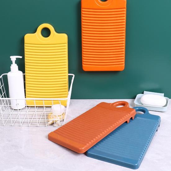 Plastic Washing Board with Wavy Stripe Surface and Anti-slip Design for Small Laundry Items
