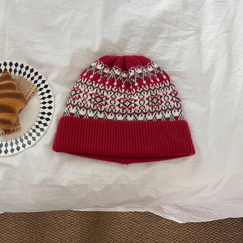 

Универсальная женская вязаная шерстяная зимняя шапка – Ветрозащитная, мягкая и стильная для поездок на работу красный