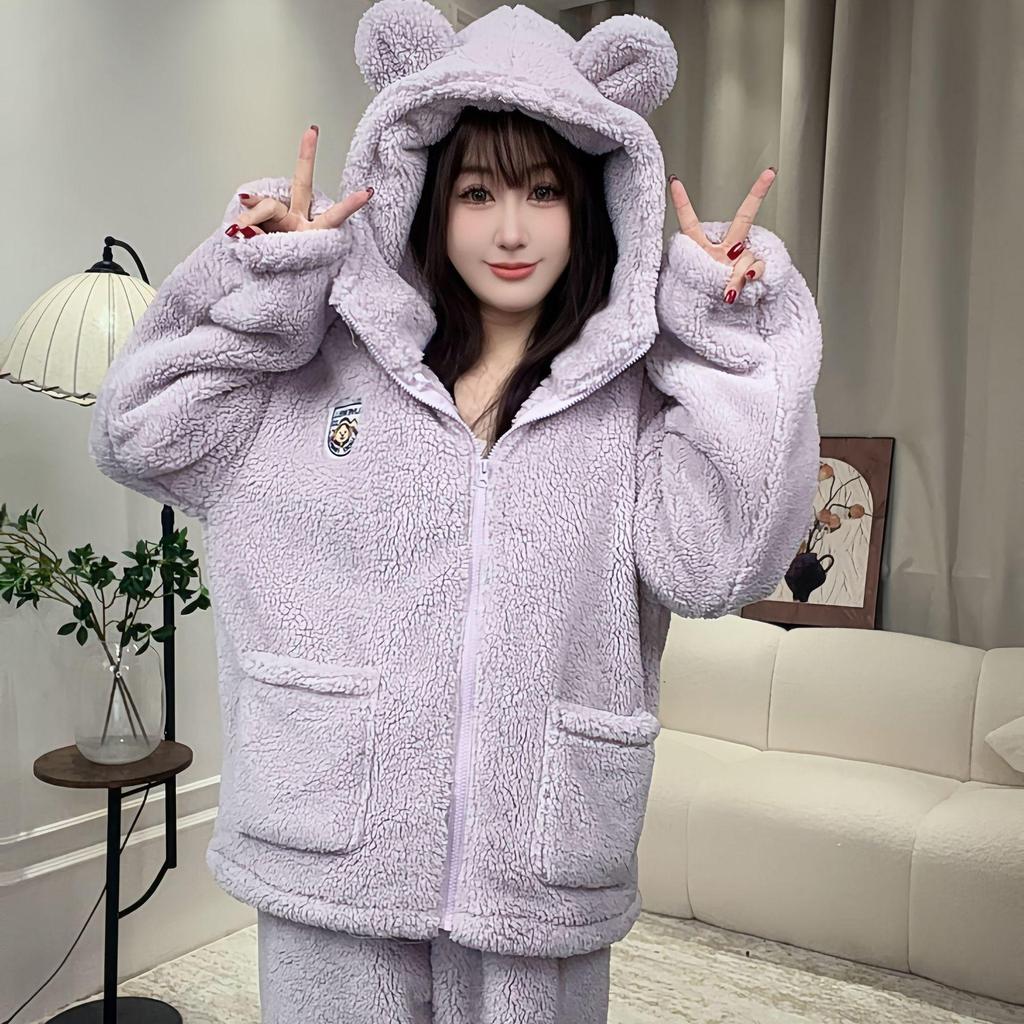 Women's Flannel Pajamas: Stylish Velvet-Lined, Thickened Hooded Coral Fleece for Autumn/Winter—Perfect As Homewear or Outerwear.