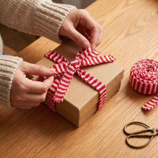 Christmas Theme Ribbon for Gift Boxes 5m Woven Wrapping And Bouquet Packaging, Decorative Plump Bow Making Crafts Knit Holiday DIY Making,