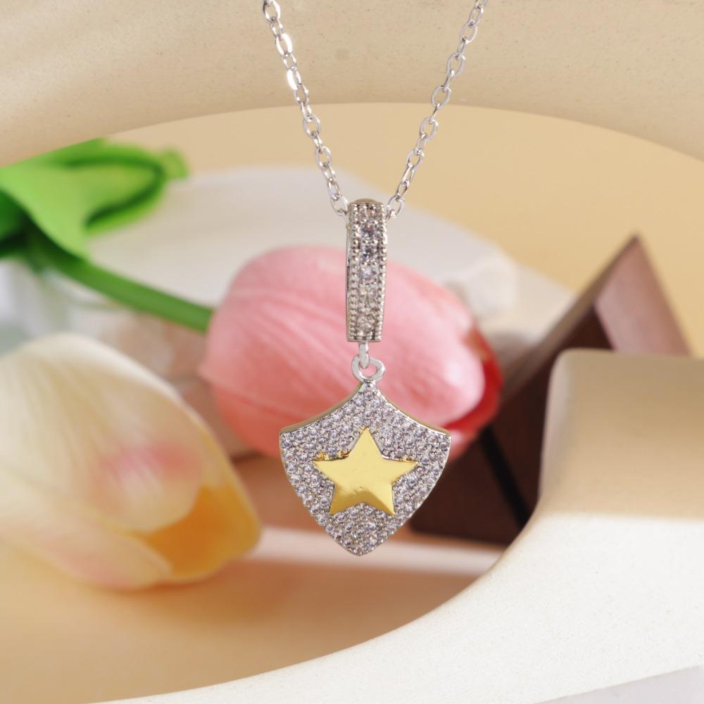 Bracelet Européen et Américain Rétro Bicolore Cuivre Électroplaqué Zirconium Luxe Léger Ne Se Décolore Pas Bracelet Polyvalent Haut de Gamme pour Femme