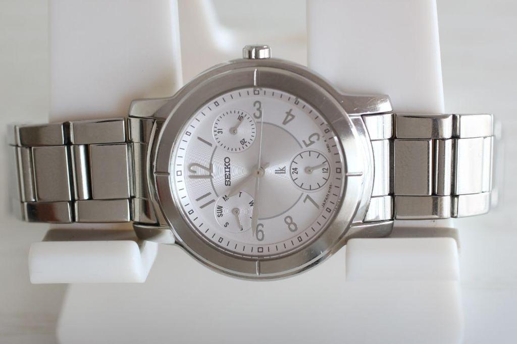 [USED] Working Seiko Lukia Watch SEIKO LUKIA 5Y85-OABO