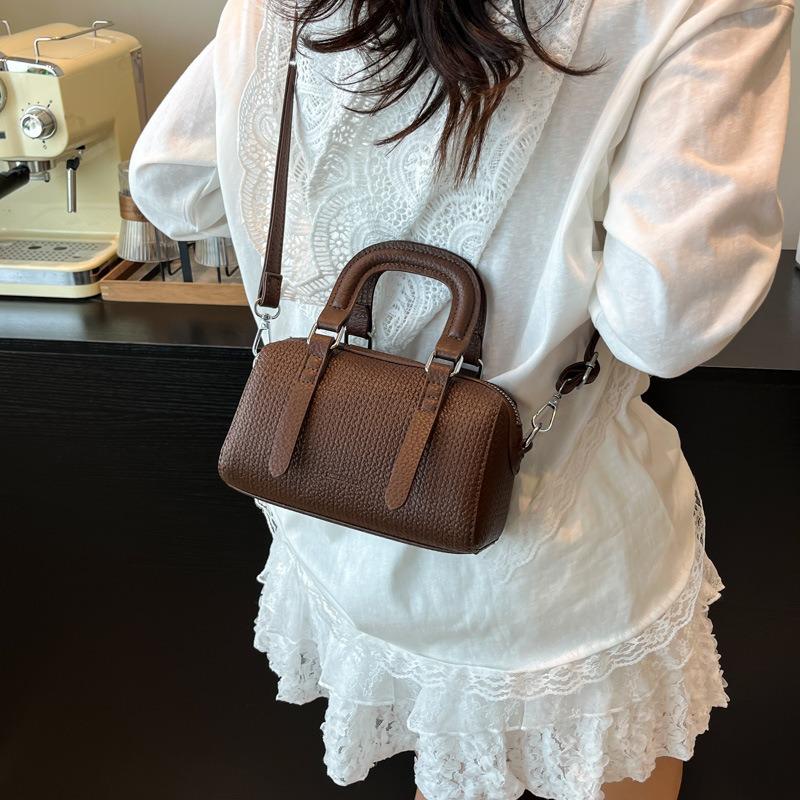 Pillow bag New spring and summer bag Women's commuter handbag Fashion casual women's shoulder messenger bag