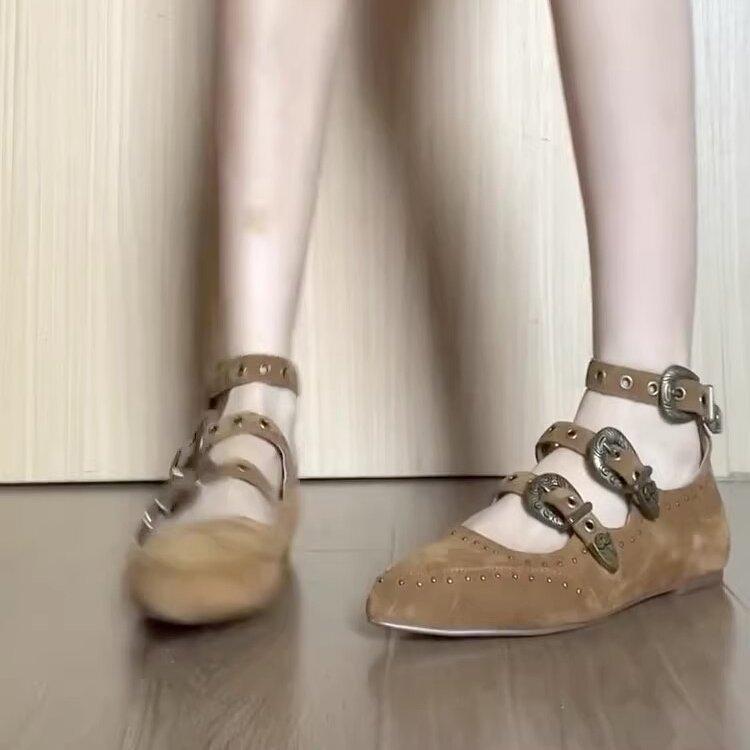 Cowhide version~ pointed flat bottom inner height increase soft leather Mary Jane shoes women's brown rivets one word with shallow mouth single shoes