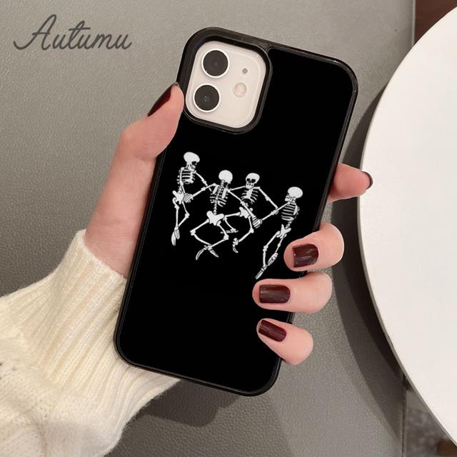 

Black Aesthetics Skull Skeleton Phone Case For iPhone 17 Air 15 16 16e Pro Max 11 12 13 14 Plus coque Fundas Shell iPhone 13