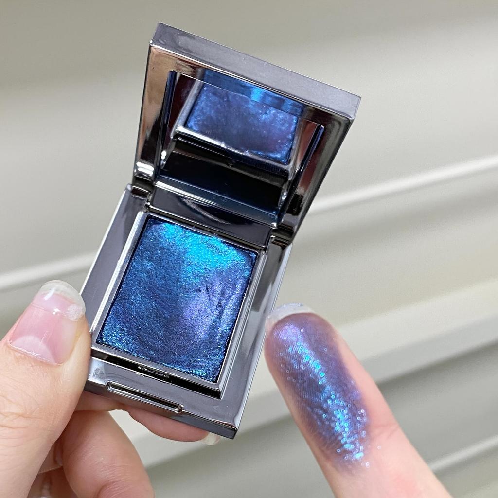 Paleta de Sombras de Ojos de Color Metálico con Brillo y Shimmer Impermeable Resistente al Sudor Fórmula Suave Difuminable para Festivales de Música Fiestas