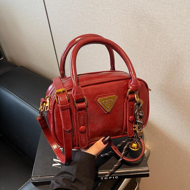 Small Bag Autumn and Winter New Women's Shoulder Crossbody Pillow Bag Versatile Commuter Small Bag