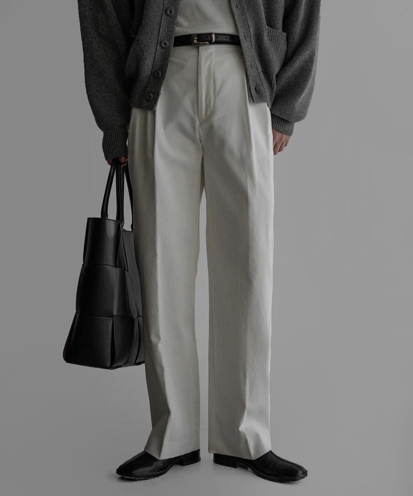 Baulopeulodeogteu Corduroy Set-Up Pants [White]